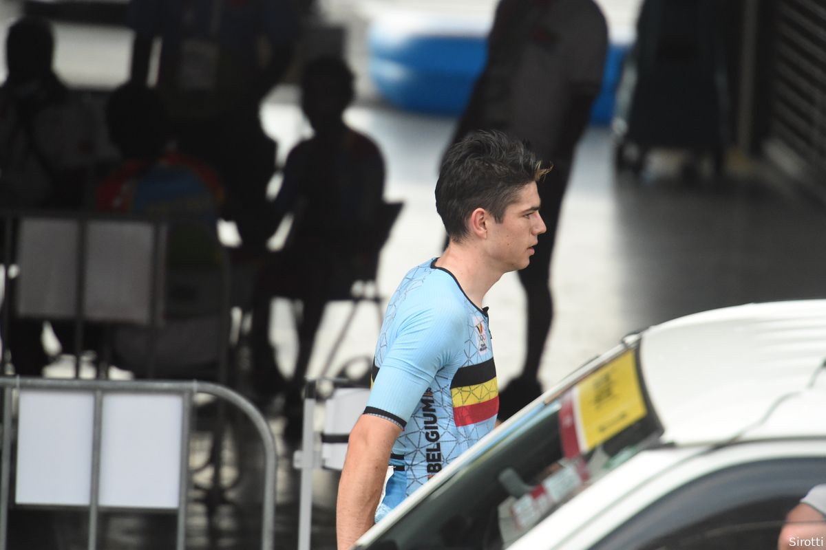 HLN over WK: 'Jumbo-Visma zou 2 miljoen betalen voor titel Van Aert, Evenepoel nog niet gesproken'