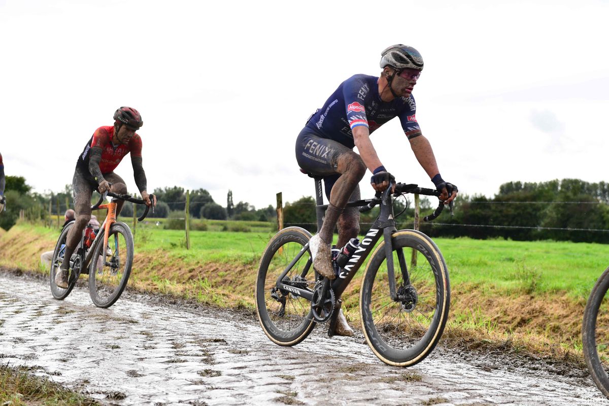 Rug Van der Poel 'geen issue meer': 'Hebben hem terug gescreend vanaf nul'