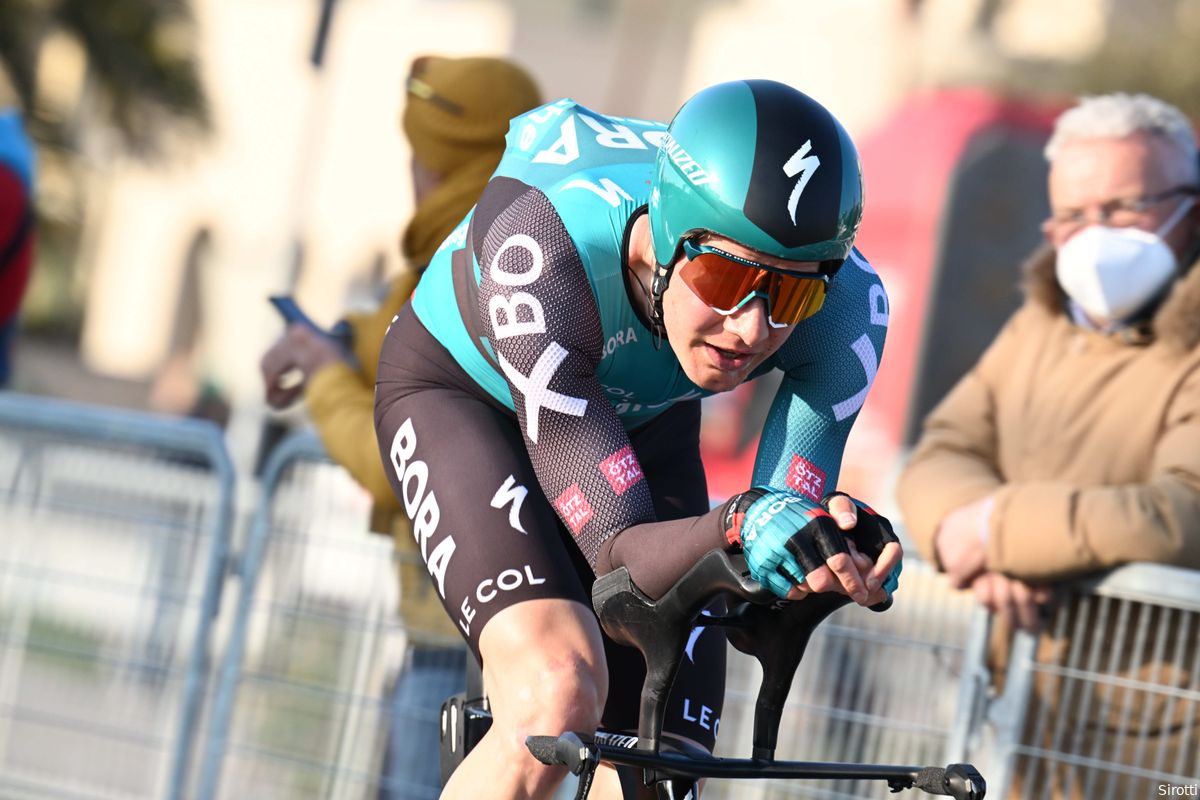 Ondanks gebrekkige voorbereiding knalt Kelderman uit startblokken in Giro: 'Het gaat heel goed'