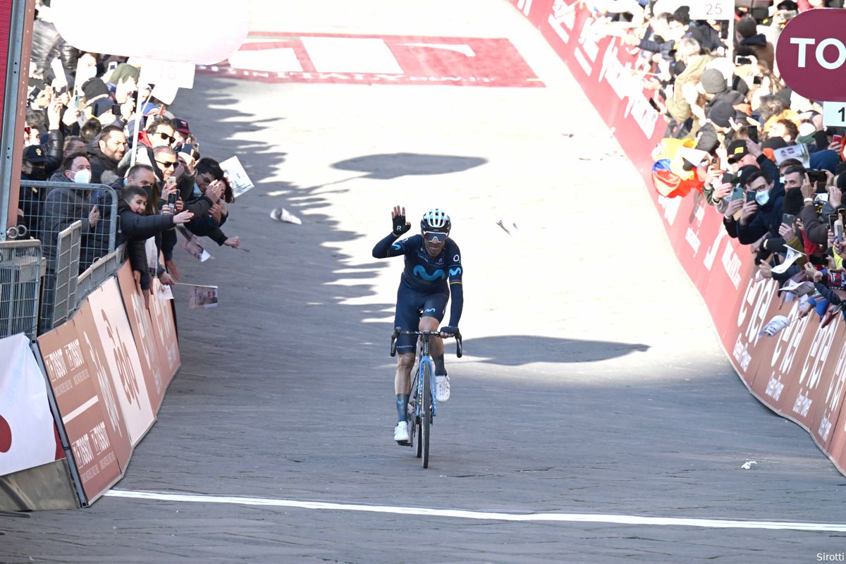 Valverde zwaait en lacht na tweede plek in de Strade: 'Voelt als overwinning'