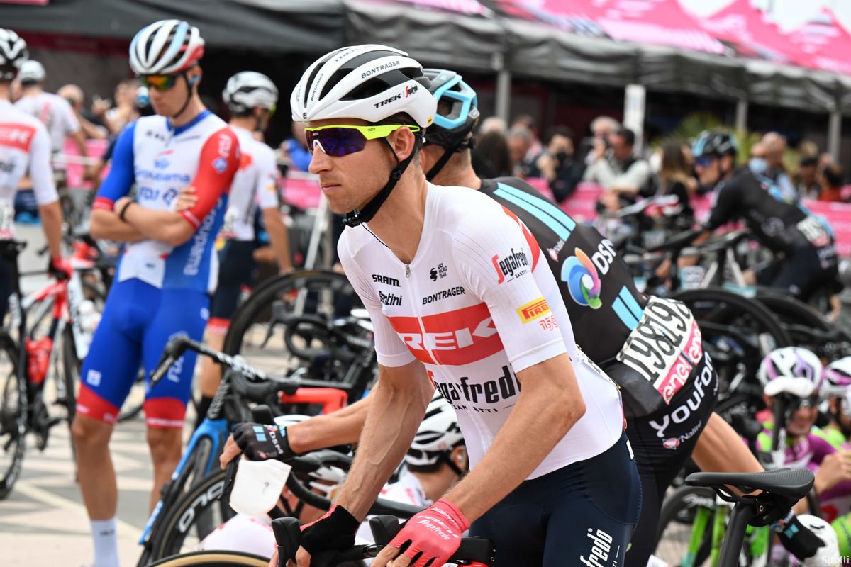 Mollema dolblij met 'geweldige Giro' van Trek: 'Wie weet wat er nog mogelijk is in derde week'