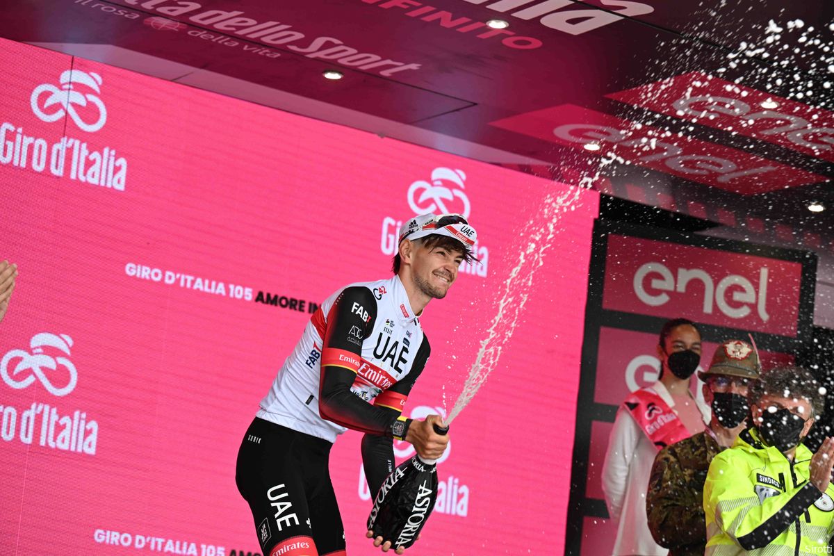 Boetes en tijdstraffen Giro d'Italia 2022 | 'Nothing to report' in loodzware laatste bergetappe