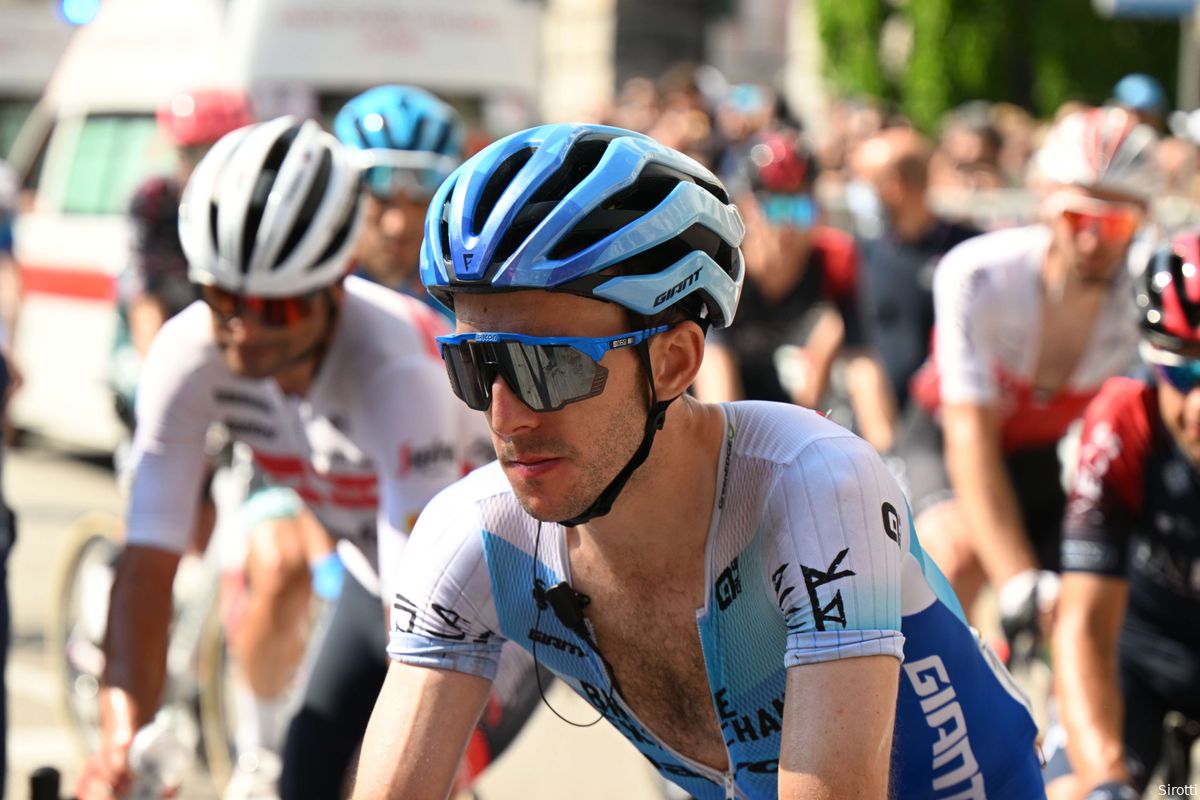 Boetes en tijdstraffen Giro d'Italia 2022 | BikeExchange blijft betalen door verkeerde framenummers
