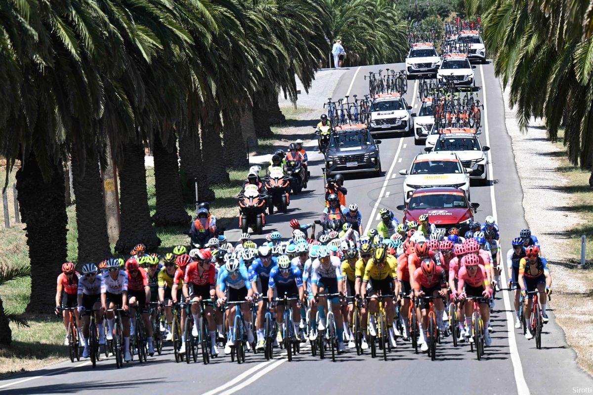 Cadel evans bike race sales