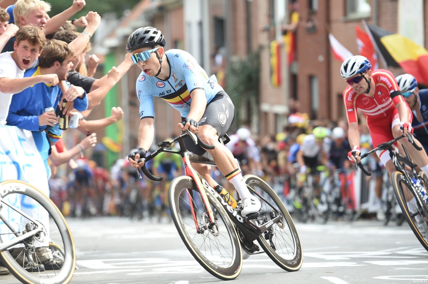Van Avermaet over teamplayer Van Aert: 'Als het er toe doet, wil hij zelf op het voorplan staan'