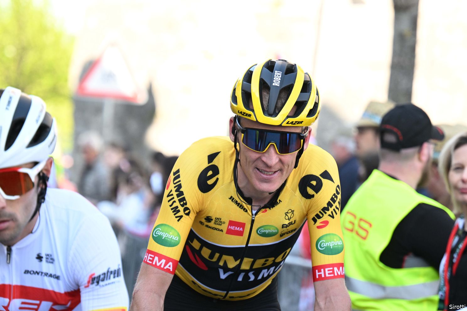 Gesink en Teunissen denken in Vuelta niet aan eigen succes, ook niet aan een rode trui op dag één