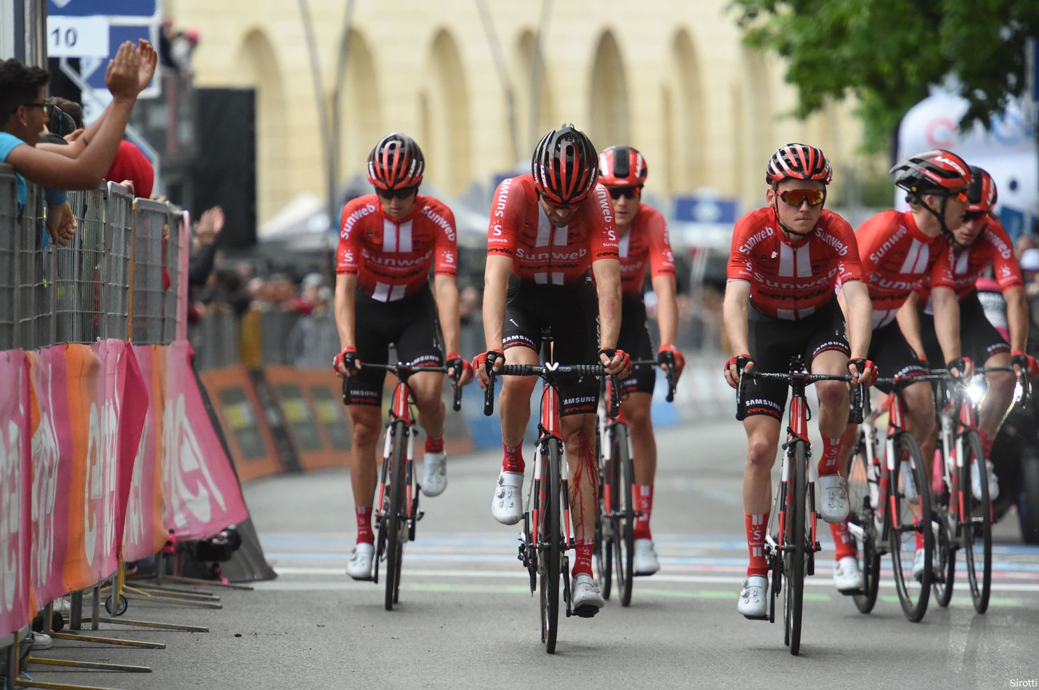 De Giro-prestaties van Dumoulin: Grootste overwinning, maar ook het begin van moeilijke periode