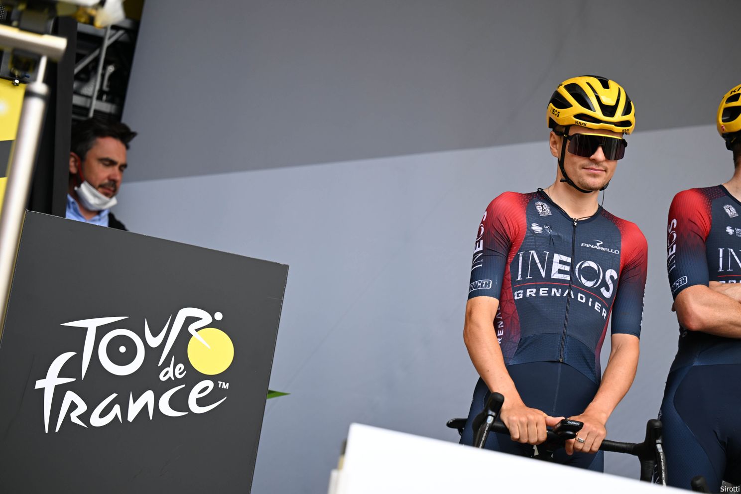 Tom Pidcock reed de Tour een jaar geleden voor het eerst. 