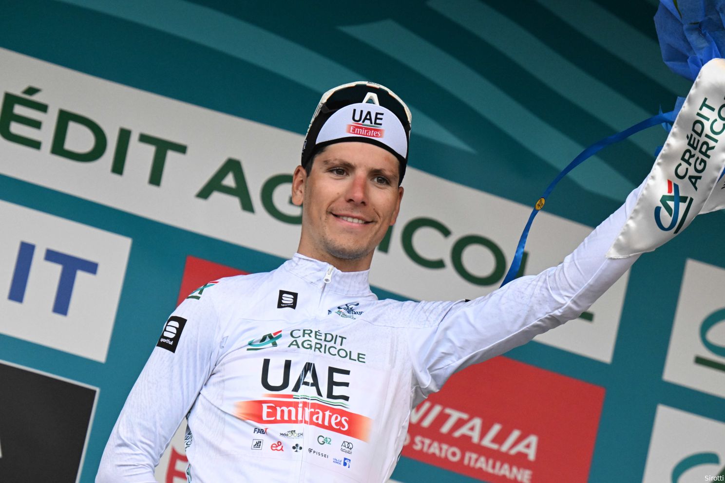 UAE-Team Emirates hoopt met meerdere pionnen Roglic en Evenepoel te bestoken: 'McNulty is een beest op tijdritfiets'