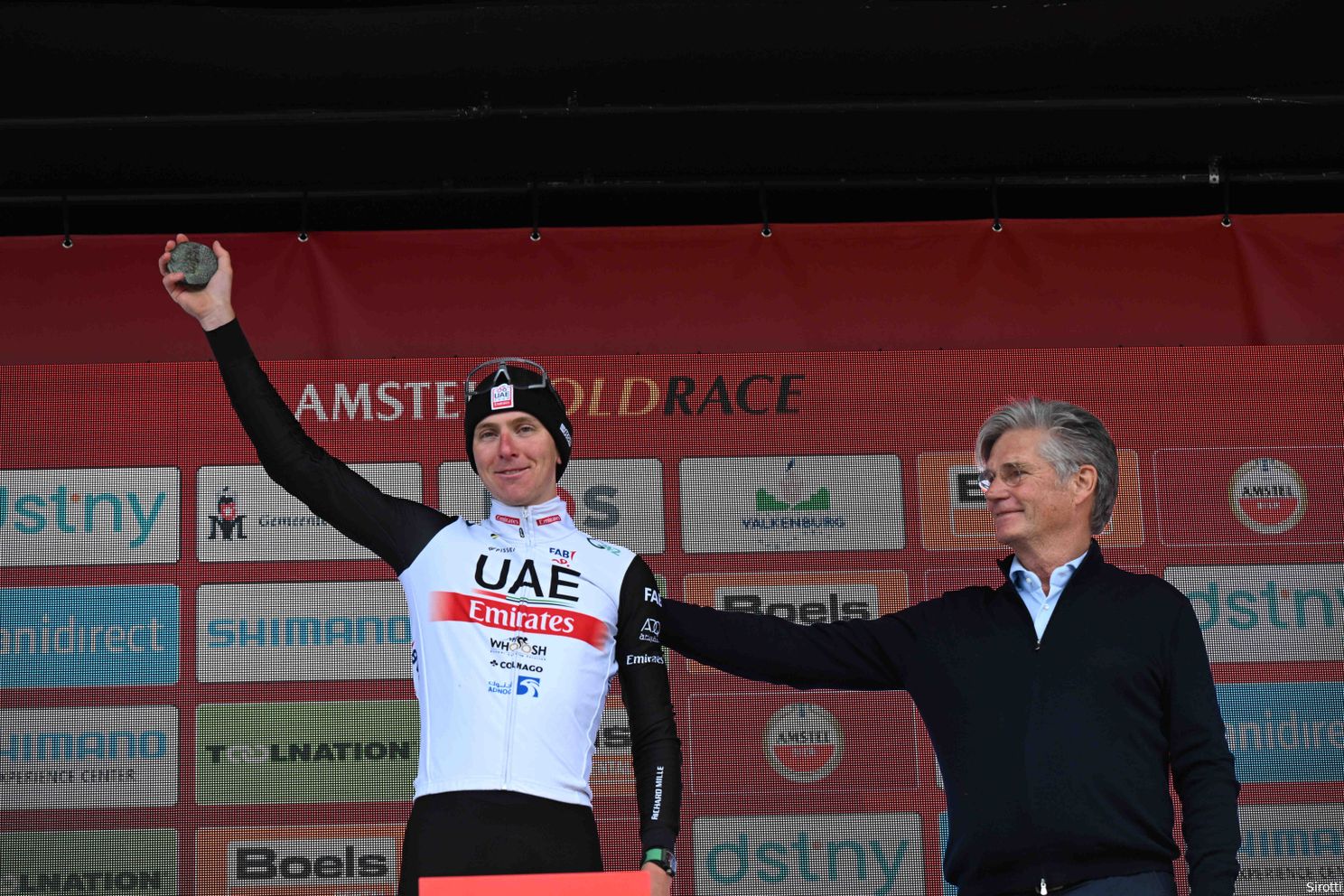 Even twijfel, maar daar is de witte rook: Tadej Pogacar zal 'gewoon' starten in de Amstel Gold Race