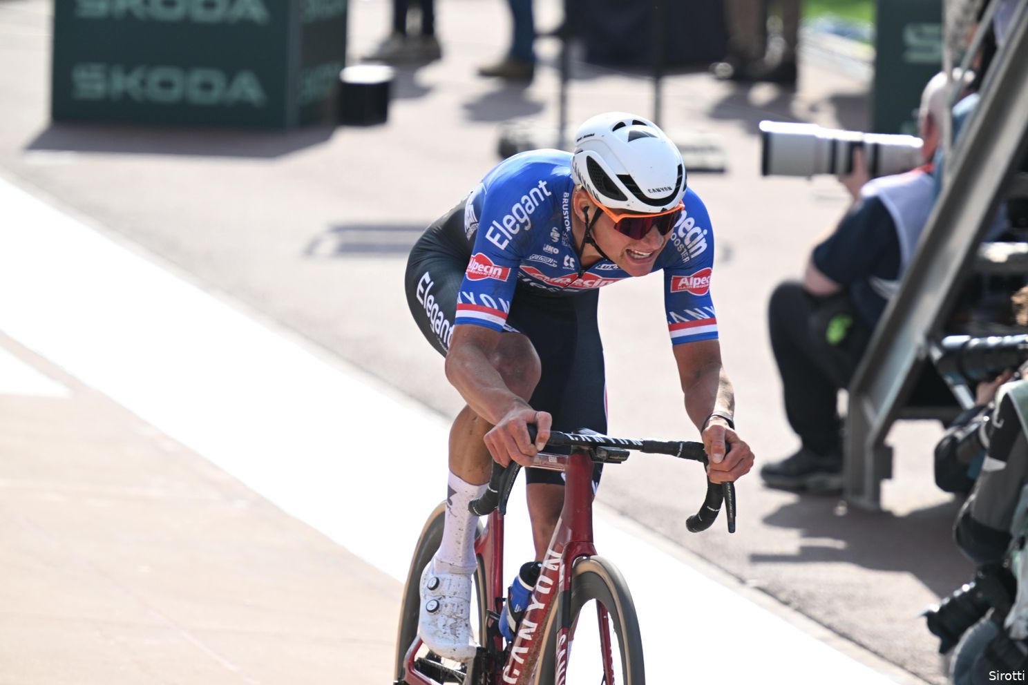 Verpest speelse Van der Poel sprintersbal?