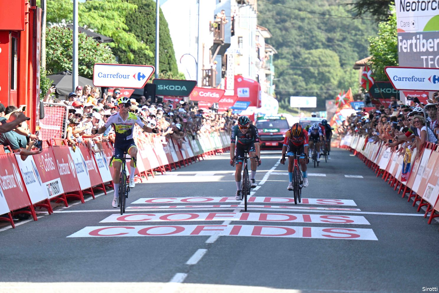 costa vuelta sirotti