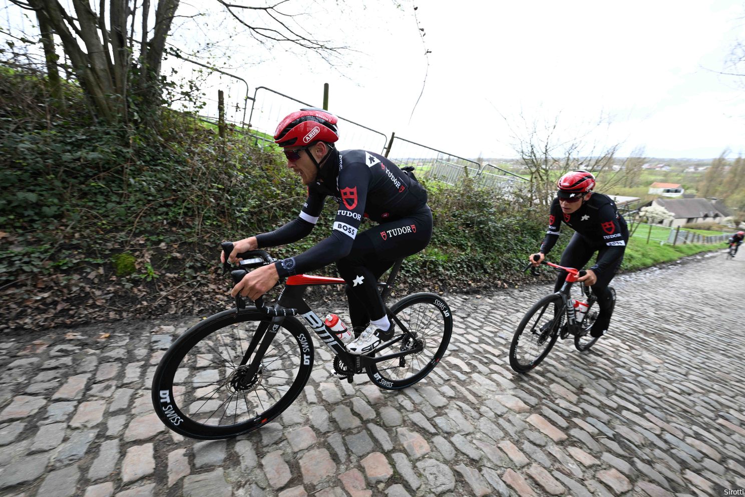 📸 Photos recon Tour of Flanders: not only the cyclists need to dismount at the Koppenberg!
