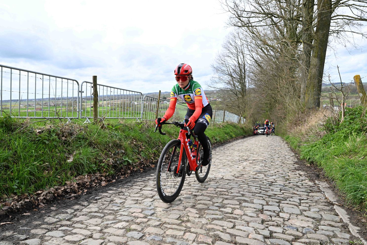 Longo Borghini over haar overstap naar UAE Team ADQ: 'Ik wil het onbekende tegemoet'