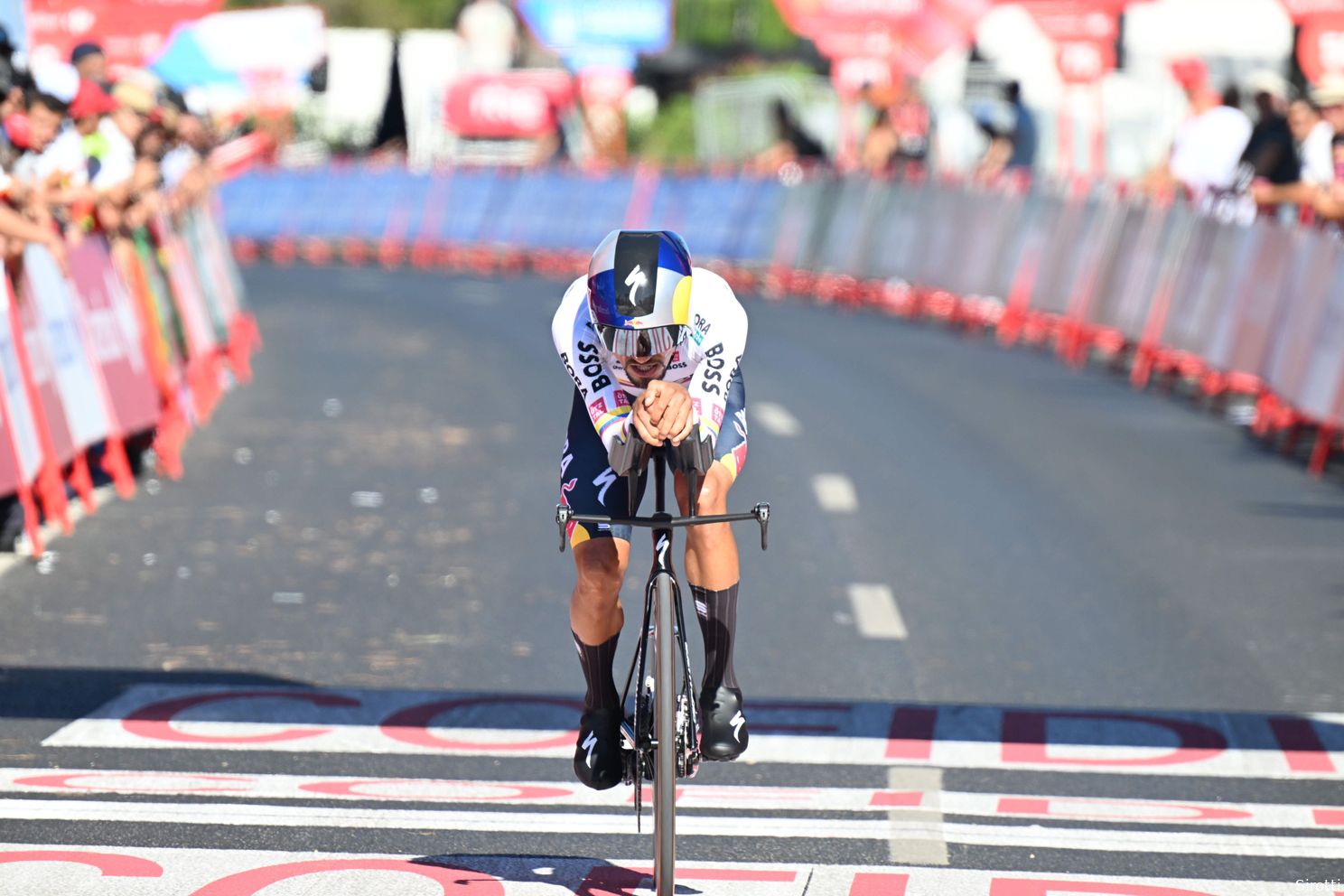 In de schaduw van McNulty en Roglic leggen schaduwfavorieten eerste loodjes aan hun Vuelta