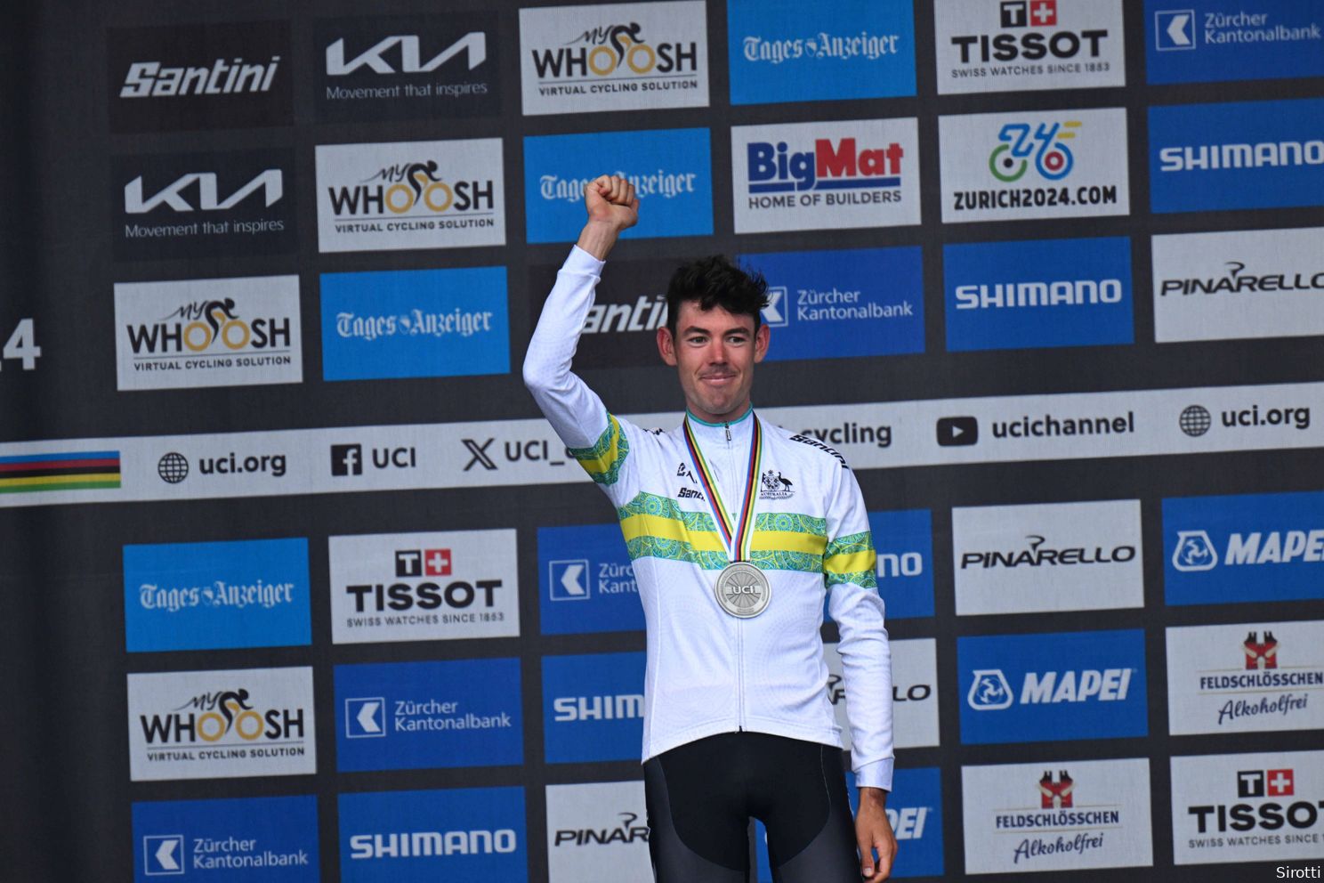 Pogacar, Van der Poel en... 'happy guy' O'Connor! 'Dat was een lekker momentje, in goed gezelschap'