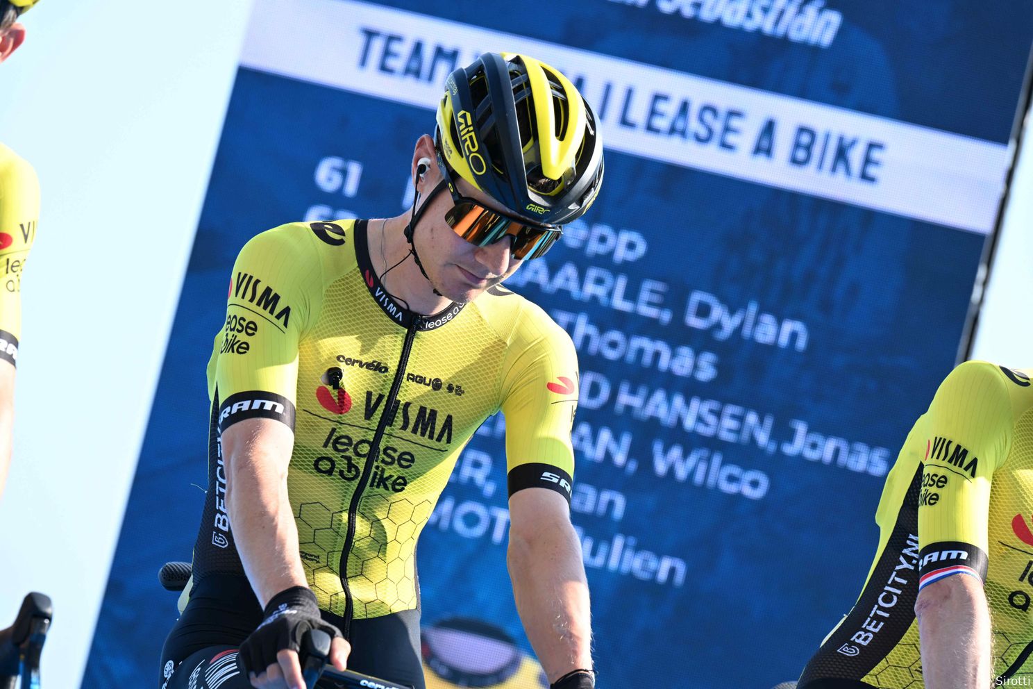 Van der Poels domestiques of Visma | LAB in top form to World Championship: "One of the greatest talents I've ever worked with"