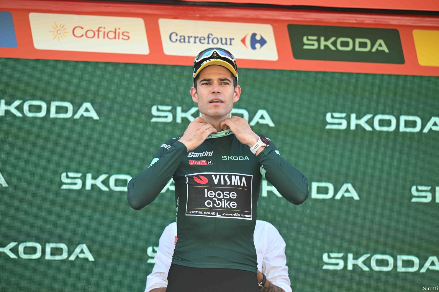 Vuelta director praises Wout van Aert: "I hope he wants to return in the future"