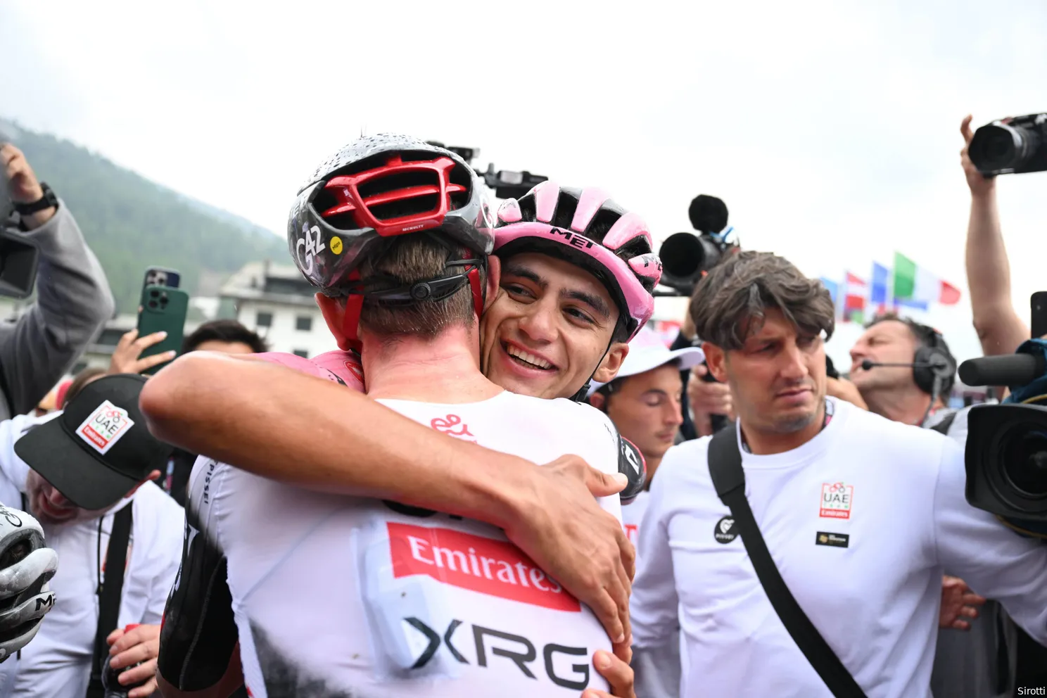 'Ik heb fouten gemaakt die ik met een sterke mentaliteit heb opgelost', aldus Del Toro na Giro d'Italia