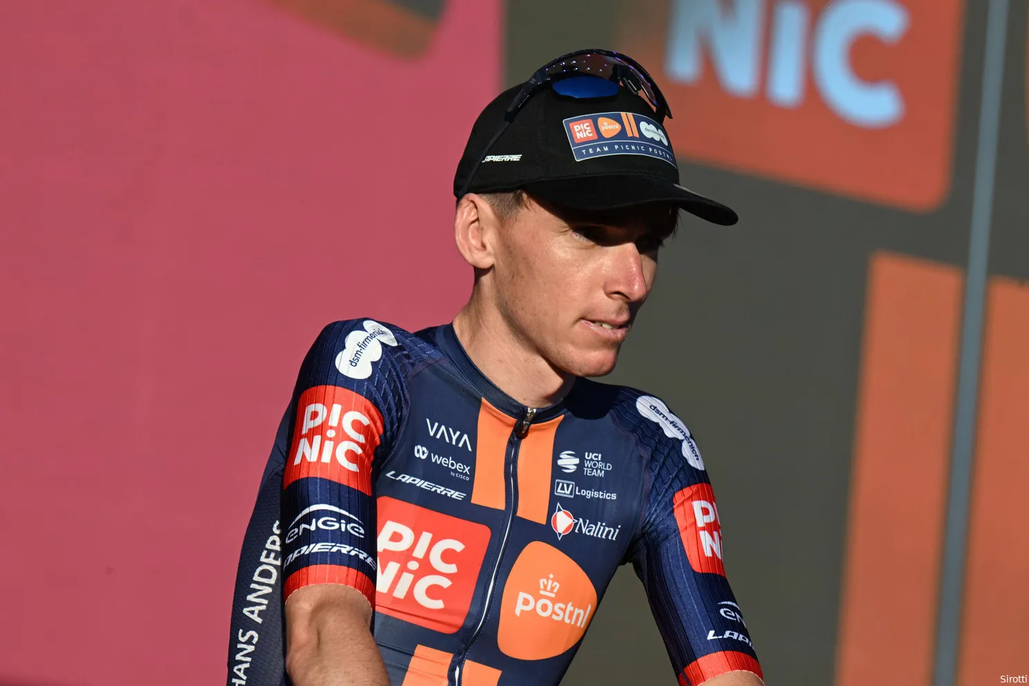 Favorieten etappe 7 Giro d'Italia 2025 | Zal Roglic al de macht grijpen, of is het aan de vluchters?