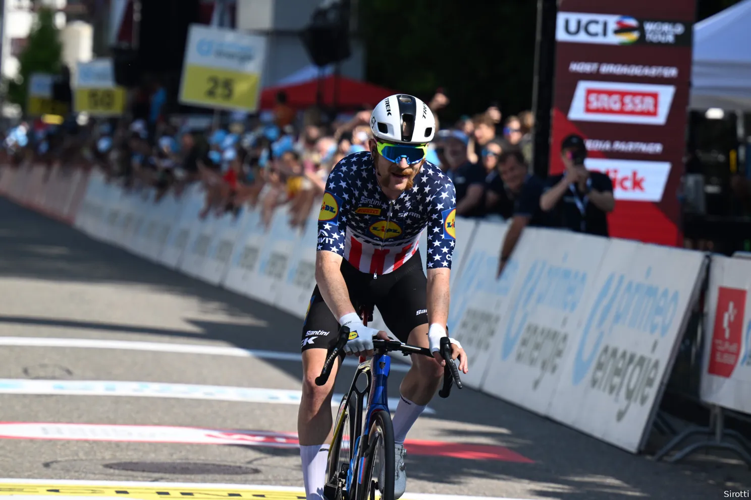 Joao Almeida toont met solo van 50 kilometer aan wie de beste klimmer is in deze Ronde van Zwitserland