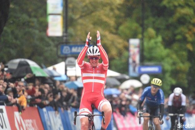 Interview | Pedersen overrompeld door WK-aandacht: 'Wist niet dat het bij wielrennen hoorde'