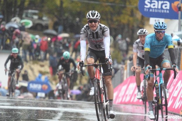 Kelderman analyseert vier sleutelmomenten: 'Dan had ik de Giro gewonnen, denk ik'