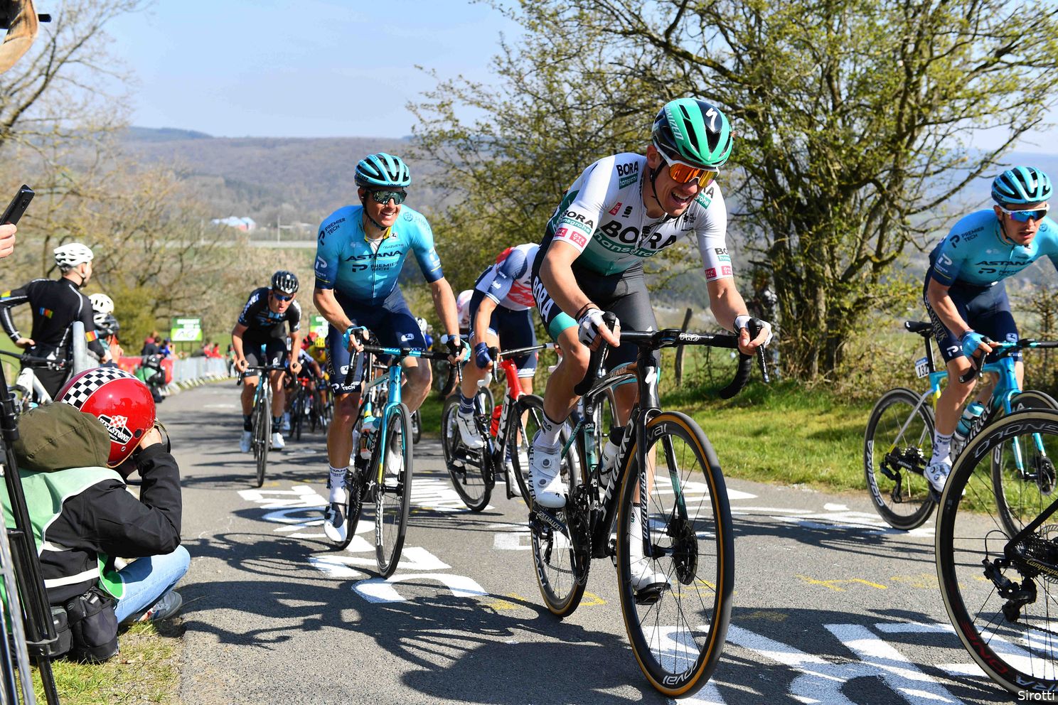 Konrad dacht bij overwinning aan Mollema: 'Ik moest vroeg gaan'