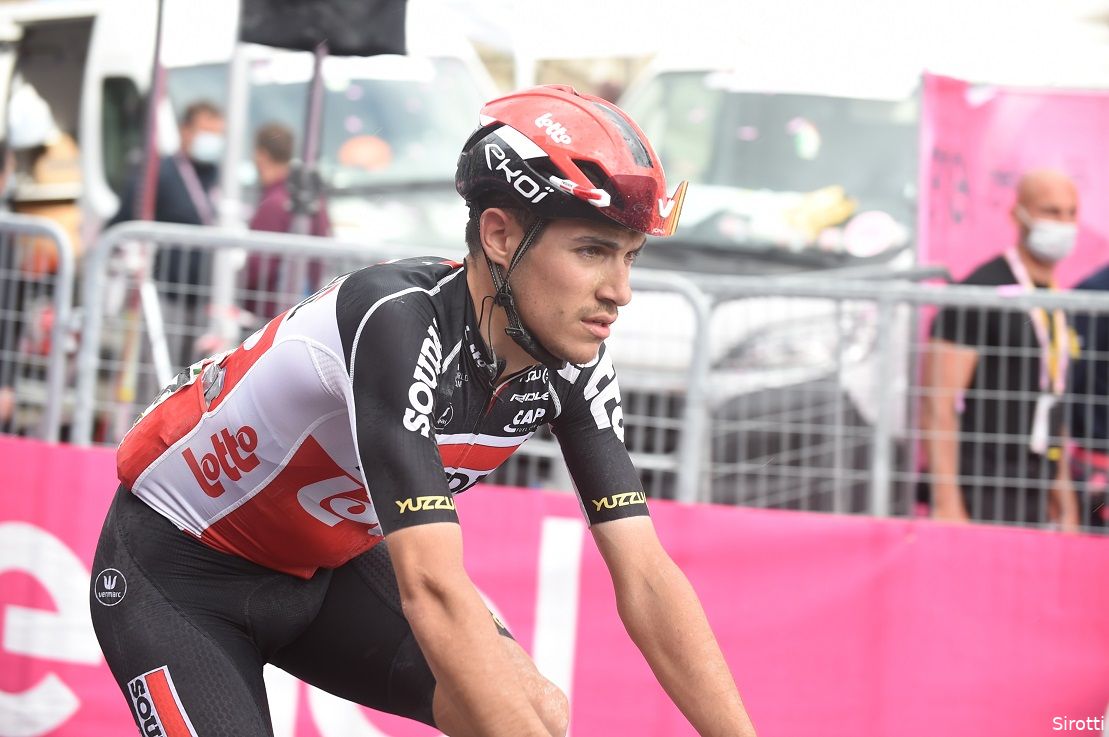 Reacties etappe 18 Giro d’Italia | Medevluchters kansloos tegen ongenaakbare Bettiol