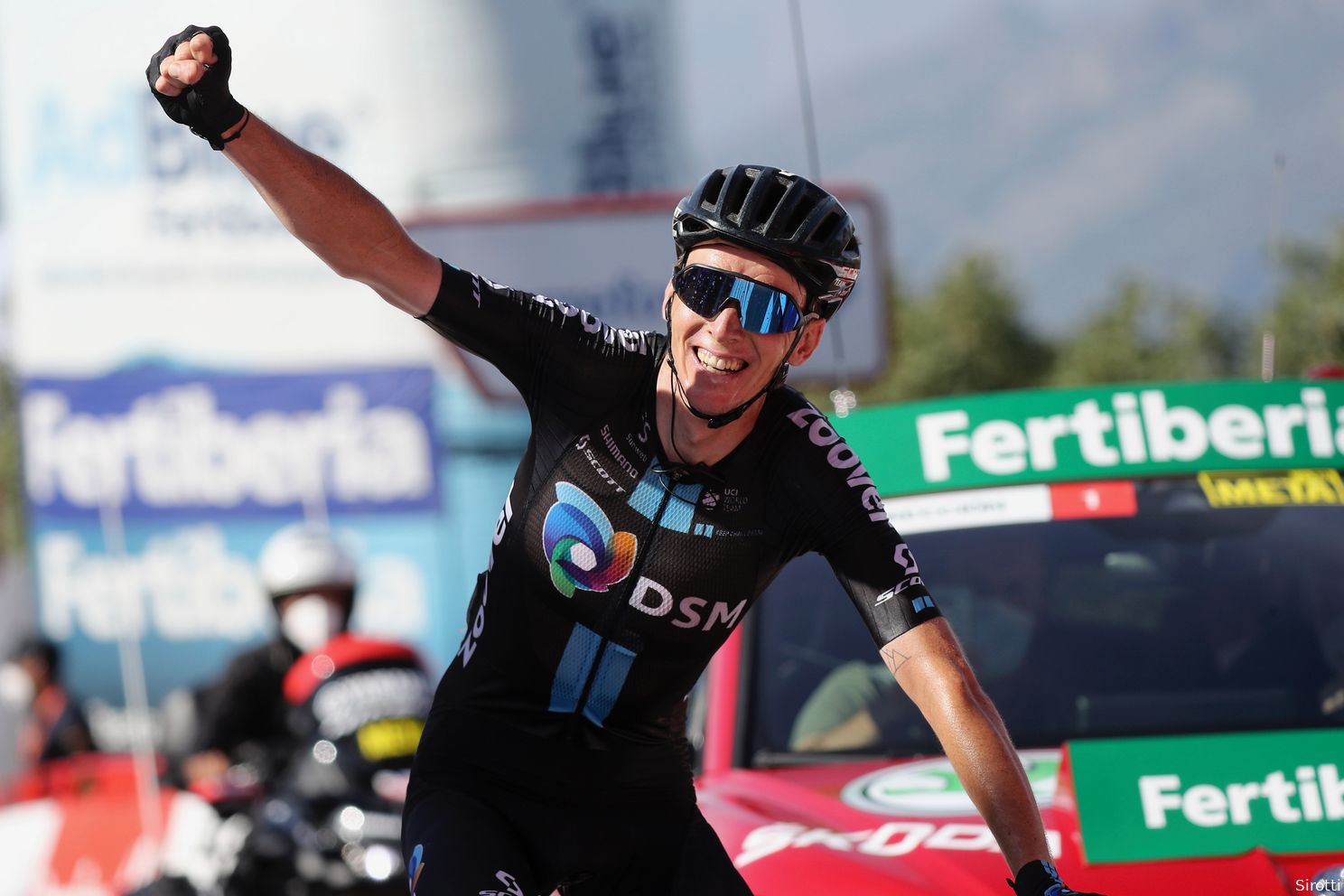 Interview | Bardet maakt zich niet druk om vertrek Benoot en co: 'Spirit Team DSM is er nog'