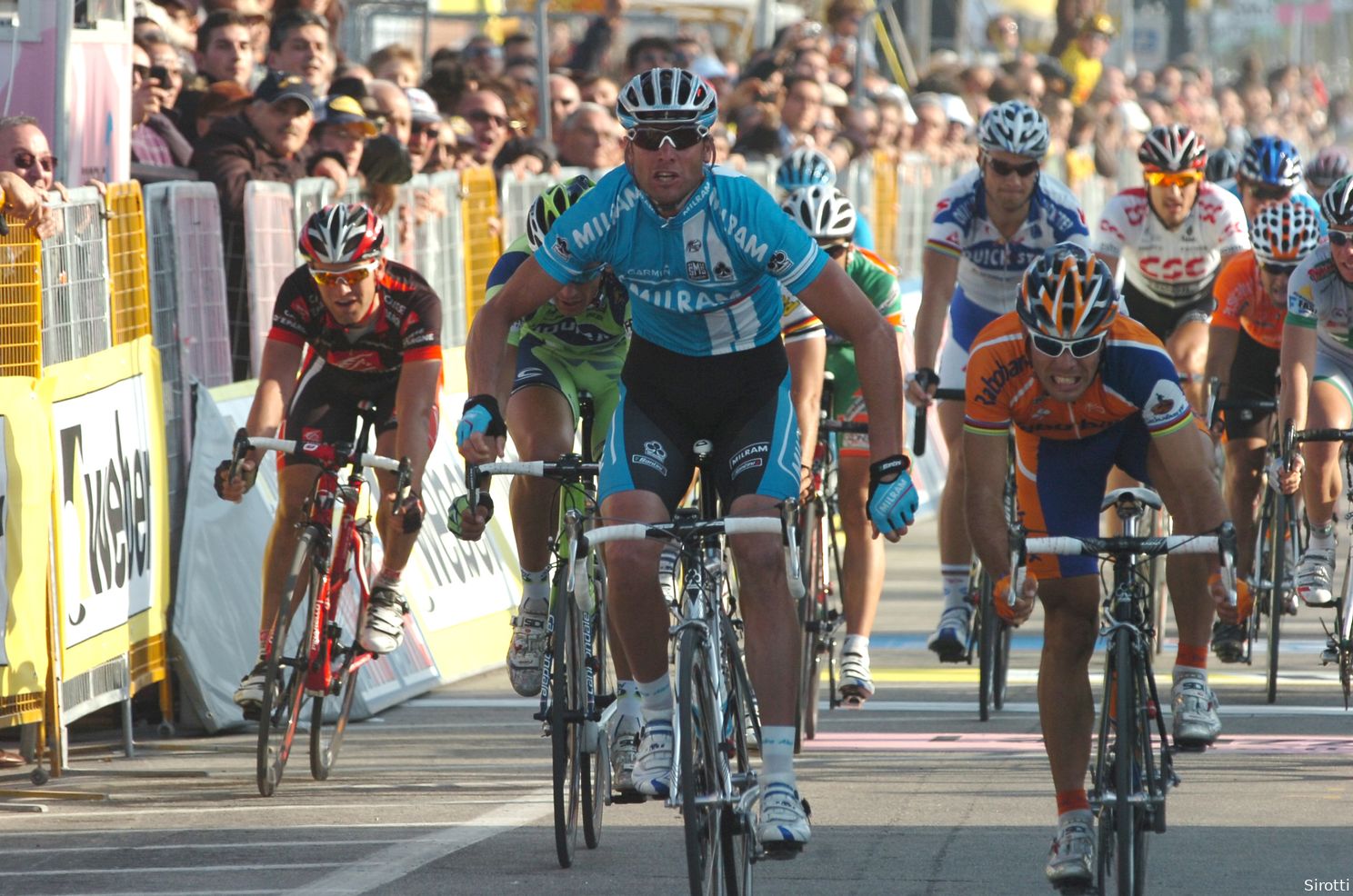 IDL Retro | De 'koeienploeg' waar Niki Terpstra zijn intrede maakte in het WorldTour-peloton