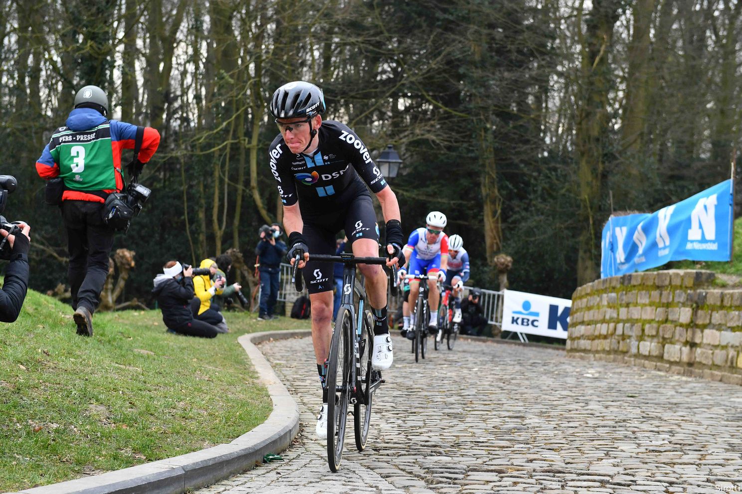 Interview | Bardet maakt zich niet druk om vertrek Benoot en co: 'Spirit Team DSM is er nog'