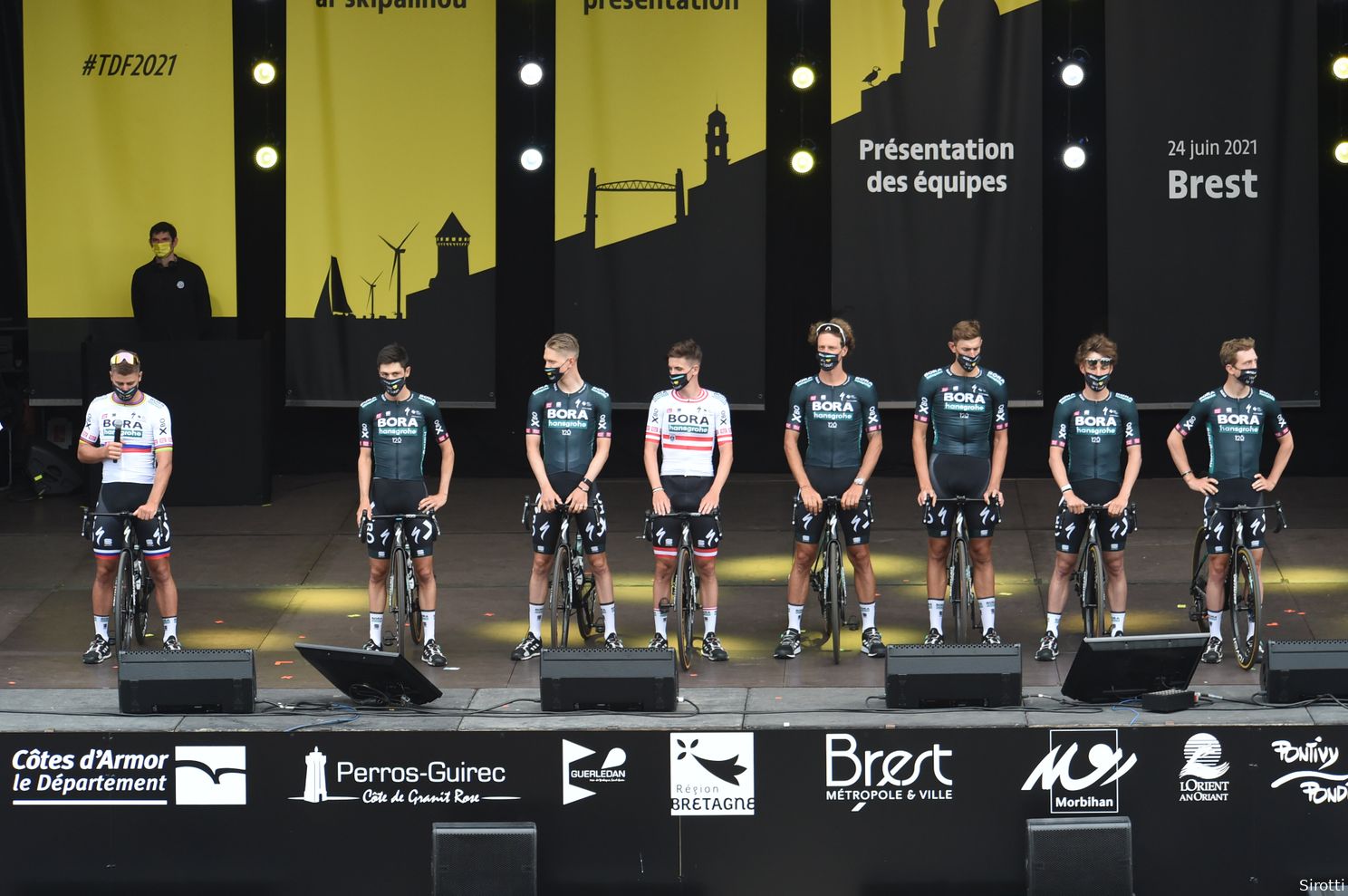 Deelnemers Tour de France 2021 | Deze strijders hebben Champs-Élysées gehaald
