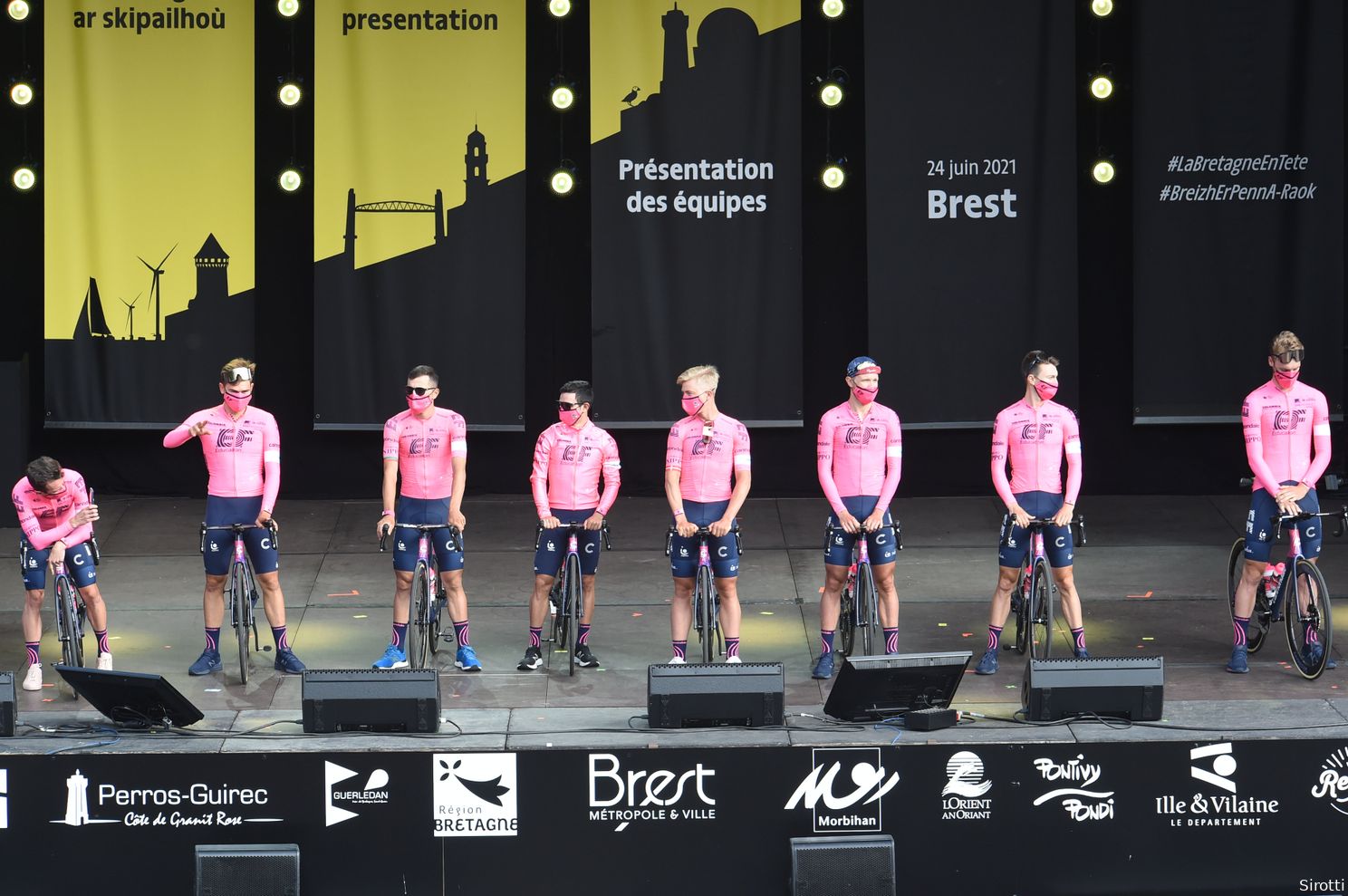 Deelnemers Tour de France 2021 | Deze strijders hebben Champs-Élysées gehaald