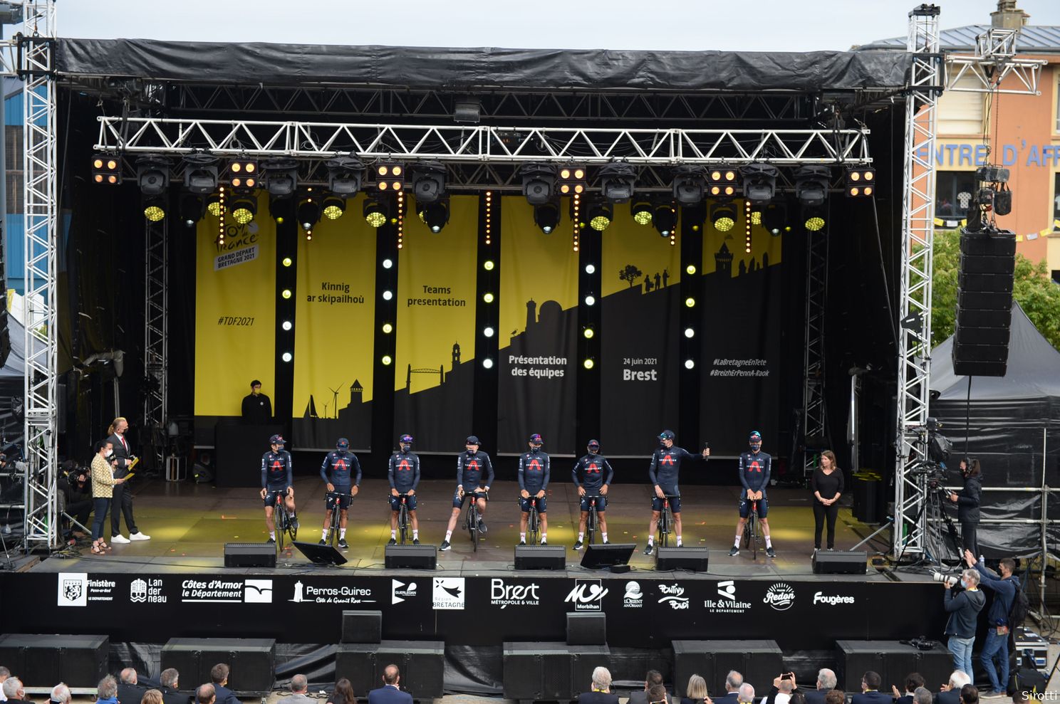 Deelnemers Tour de France 2021 | Deze strijders hebben Champs-Élysées gehaald