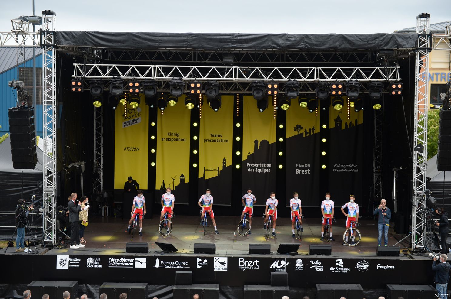 Deelnemers Tour de France 2021 | Deze strijders hebben Champs-Élysées gehaald