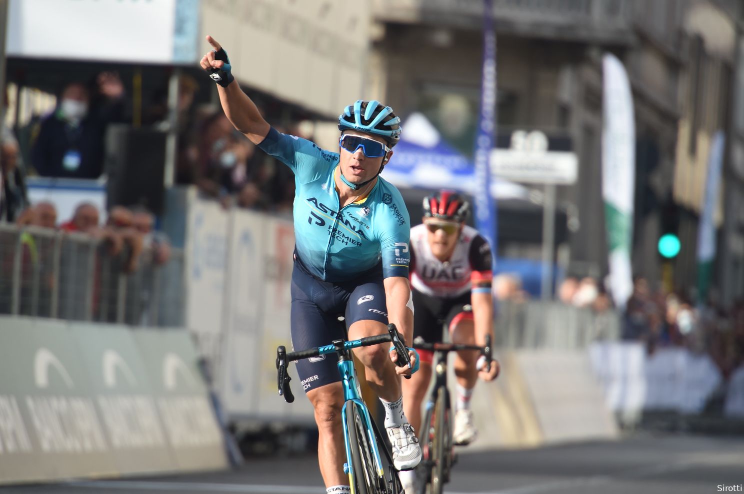 Astana Qazaqstan Team 2022 | 'Kijk heel erg uit naar terugkeer Vino en zijn boevenbende'