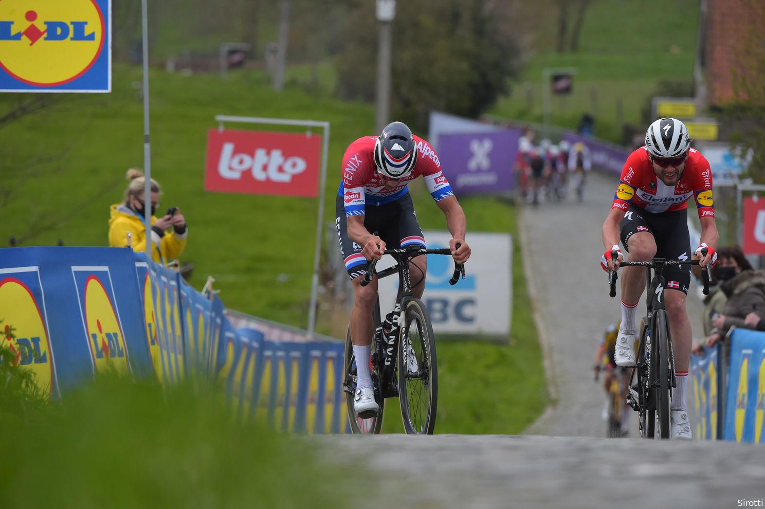 Voorbeschouwing Ronde van Vlaanderen 2022 (mannen) | Wie neemt de fakkel van Van Aert over?