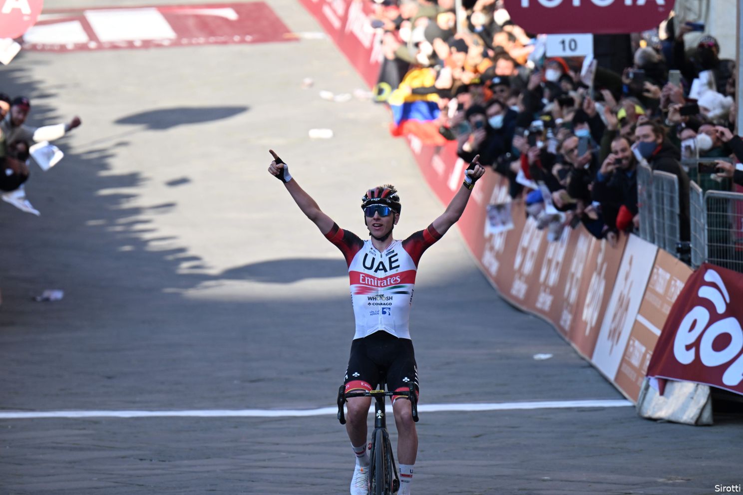 Favorieten etappe 1 Tirreno-Adriatico 2022 | Weet Evenepoel ook Ganna te verslaan?