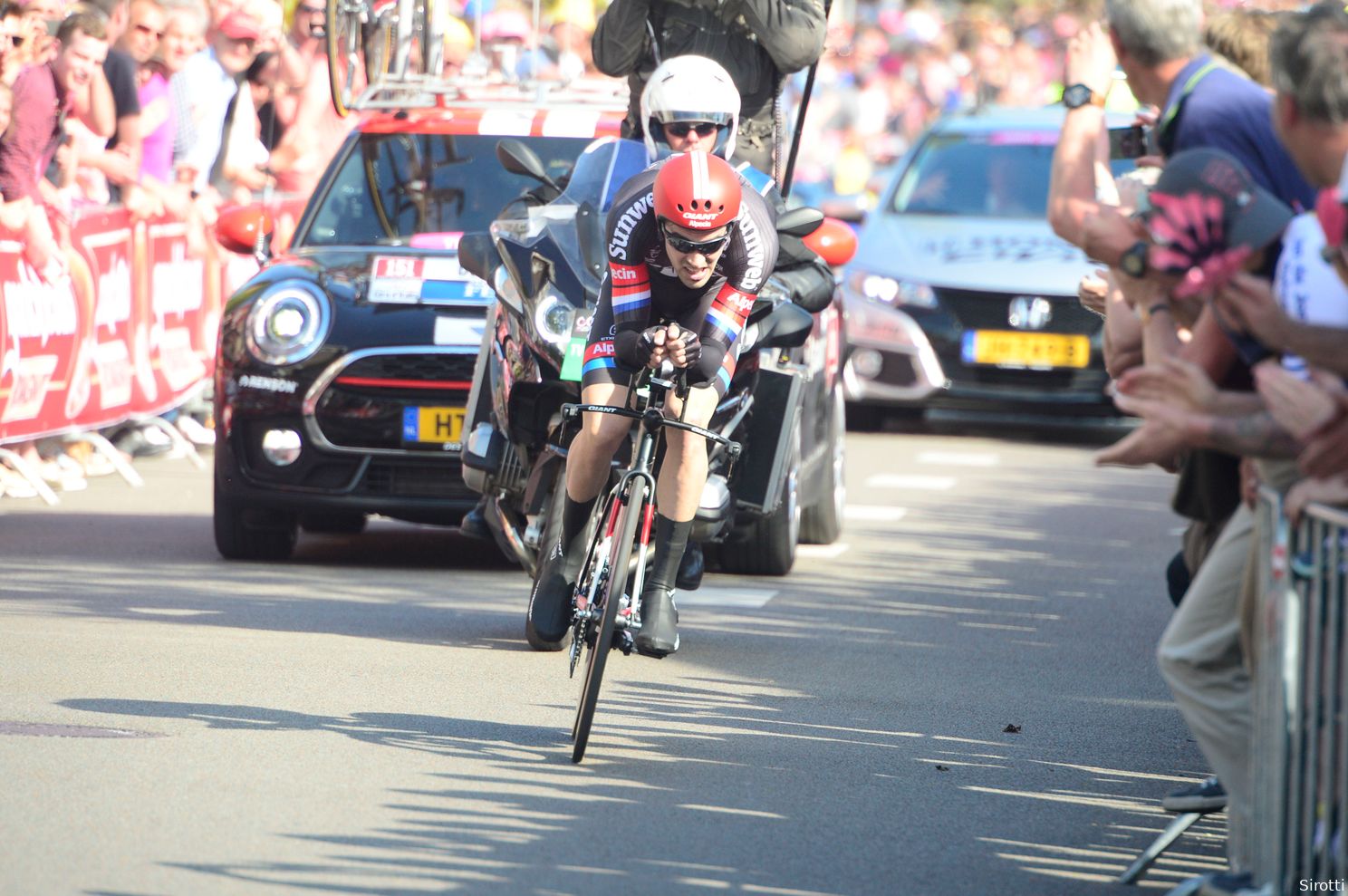 De Giro-prestaties van Dumoulin: Grootste overwinning, maar ook het begin van moeilijke periode