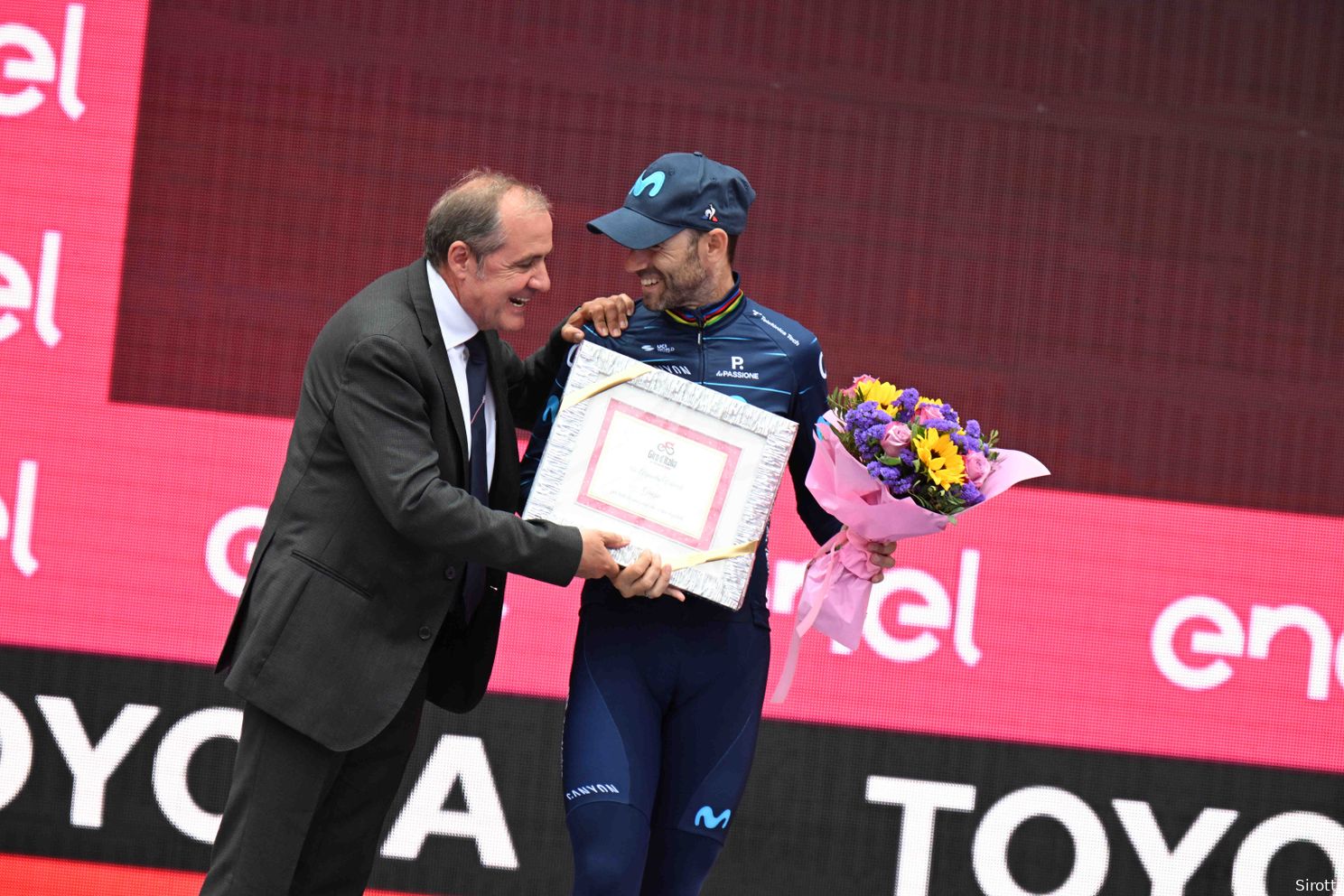 Van La Grande Partenza tot in Verona: de Giro d'Italia van 2022 in 20 prachtige foto's!