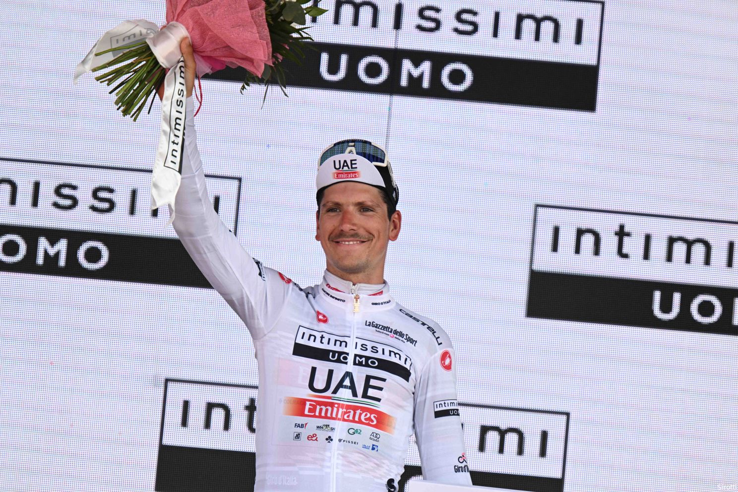 Favorites white jersey Vuelta a Espana 2023: Top talents face absolute ...