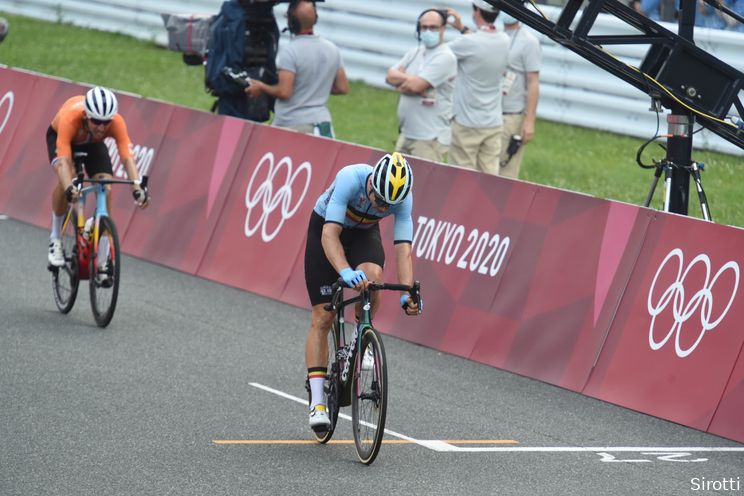 Stuyven waarschuwt Belgische ploeg: 'Van Aert mag niet in situatie komen zoals in Tokio'
