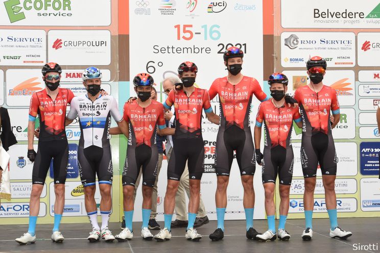 Bahrain Victorious 2022 | Sütterlin (DSM), Osorio (Caja Rural) en Zambanini (Zalf) komen over