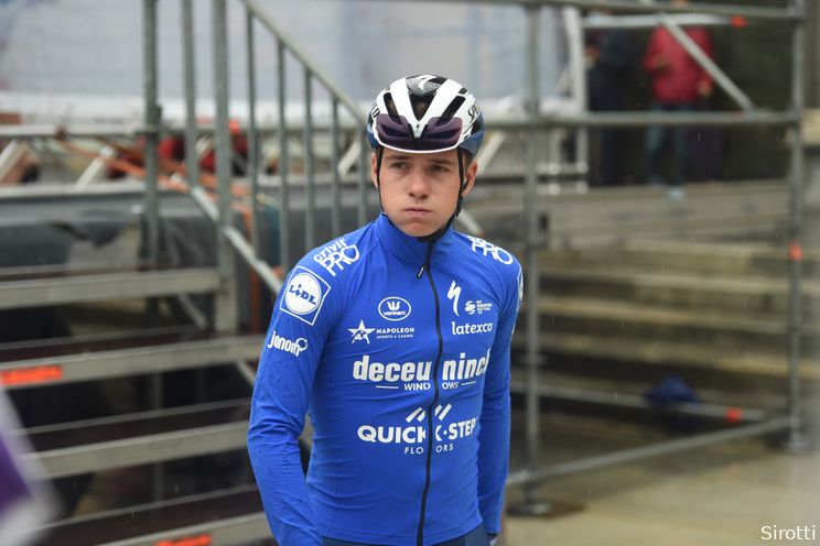 Evenepoel kijkt uit naar laatste race van seizoen: 'Wil mooie koers maken en genieten'
