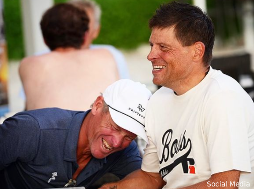 Armstrong over bezoek aan Ullrich: 'Hij lag bewusteloos aan zijn bed vastgebonden...'