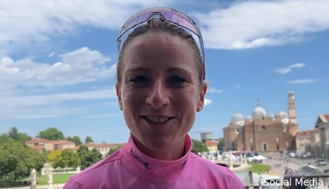 Van Vleuten grijpt andermaal zege in Giro Donne: 'Druk zal in de Tour des Femmes groter zijn'