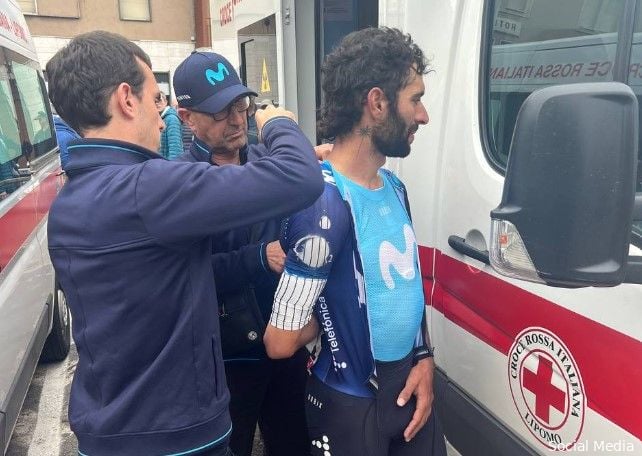 Gaviria wordt na val in slotkilometers elfde rit Giro onderzocht aan kwetsuur linkerarm
