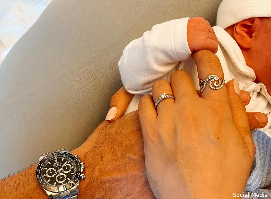 Daar is 'ie al! Sarah De Bie en Wout van Aert maken trots melding van tweede zoontje Jerome