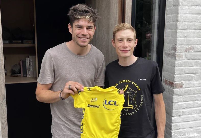 Vingegaard komt terug op verrassingsbezoek aan kersverse papa Van Aert: 'Hij is één van m'n beste vrienden'